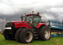 Трактор CASE IH 310 (156)