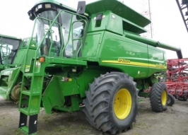 Комбайн JOHN DEERE 9750 (150)