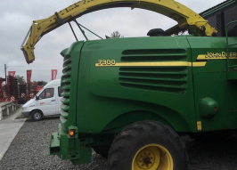Комбайн JOHN DEERE 7300 (1119)